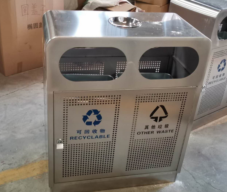 Thùng Rác Inox 2 Ngăn Có Gạt Tàn