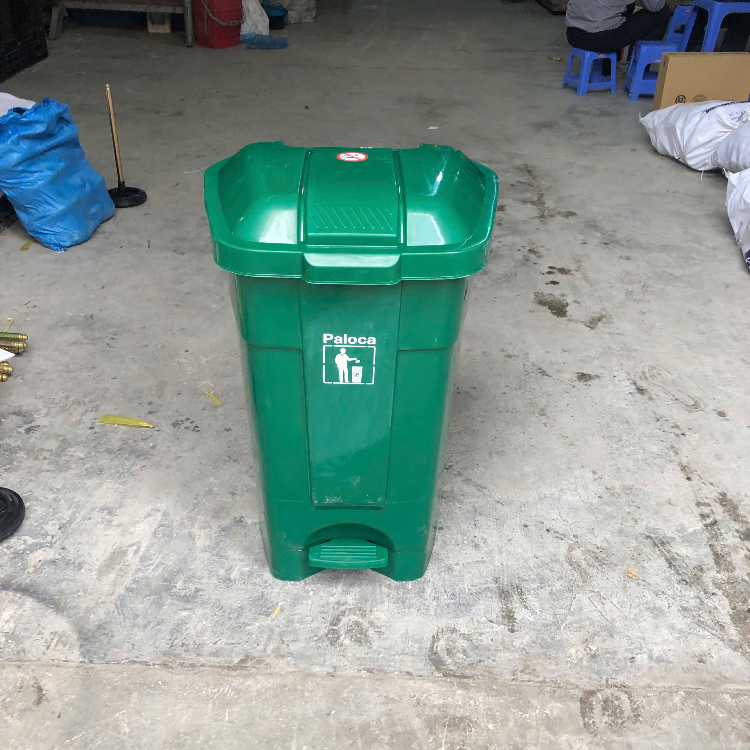 Thùng Rác 70L Nhựa HDPE Đạp Chân Màu Xanh Lá